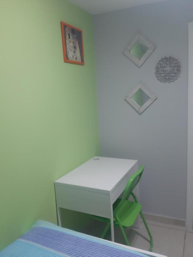 Attico Con Terrazza A Bari Apartment ภายนอก รูปภาพ