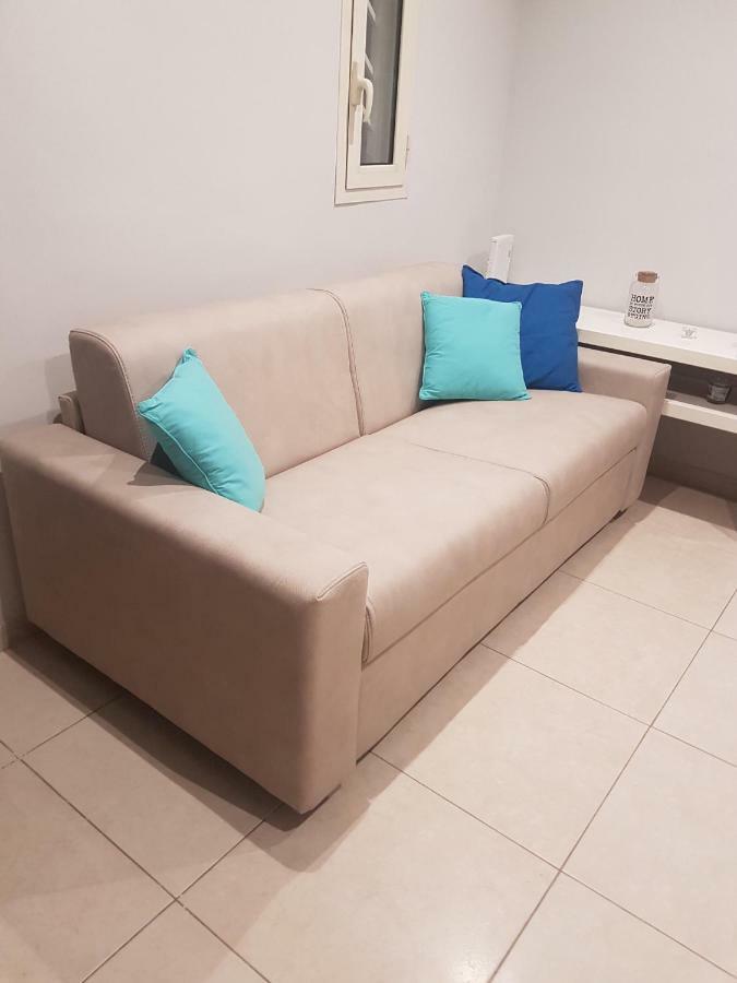 Attico Con Terrazza A Bari Apartment ภายนอก รูปภาพ